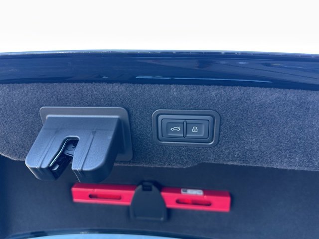 New 2026 Audi A8 L 3.0T image 18