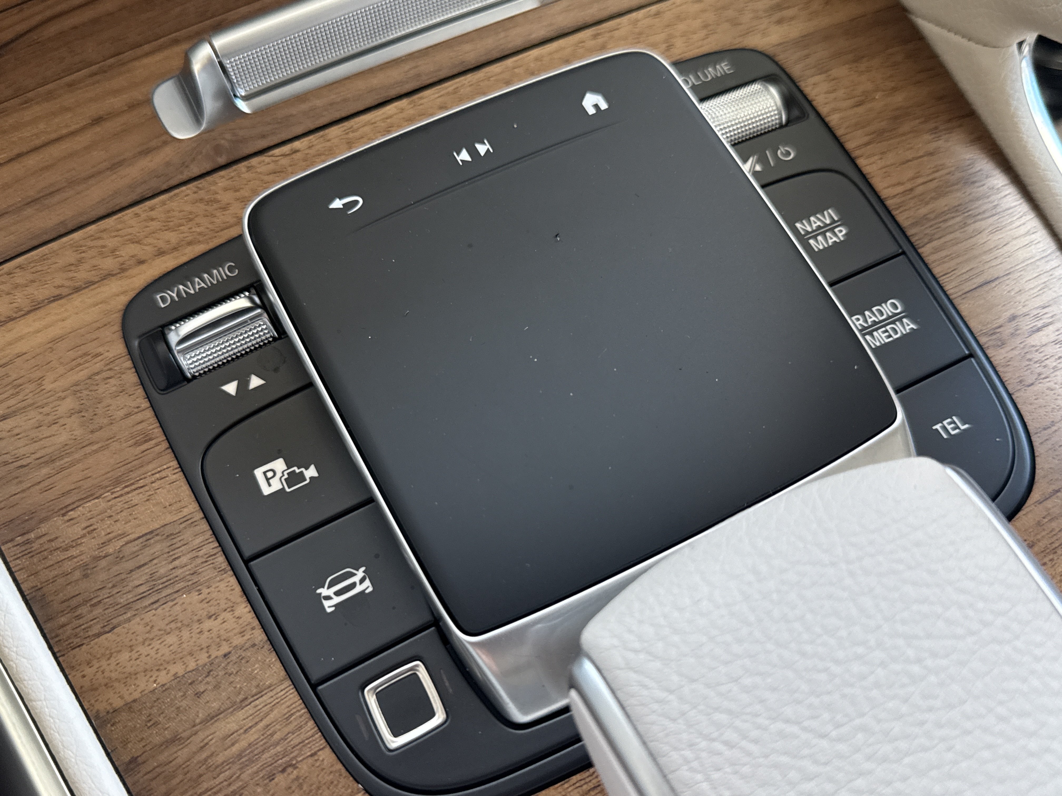 Certified 2025 Mercedes-Benz GLS 450 4MATIC image 51
