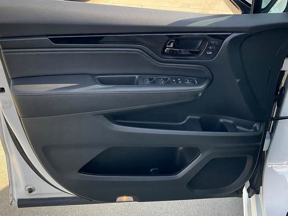 Used 2023 Honda Odyssey Touring image 13