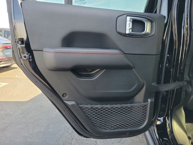 Certified 2022 Jeep Wrangler Unlimited Rubicon w/ Xtreme Recon 35" Tire Package image 14