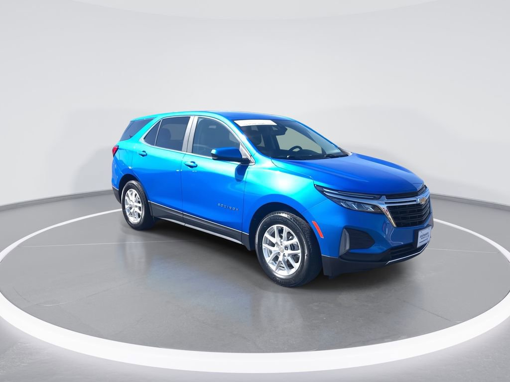 Used 2024 Chevrolet Equinox LT FWD image 2