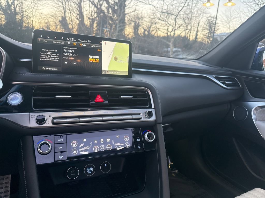 Used 2025 Genesis G70 2.5T w/ Sport Prestige Package image 18