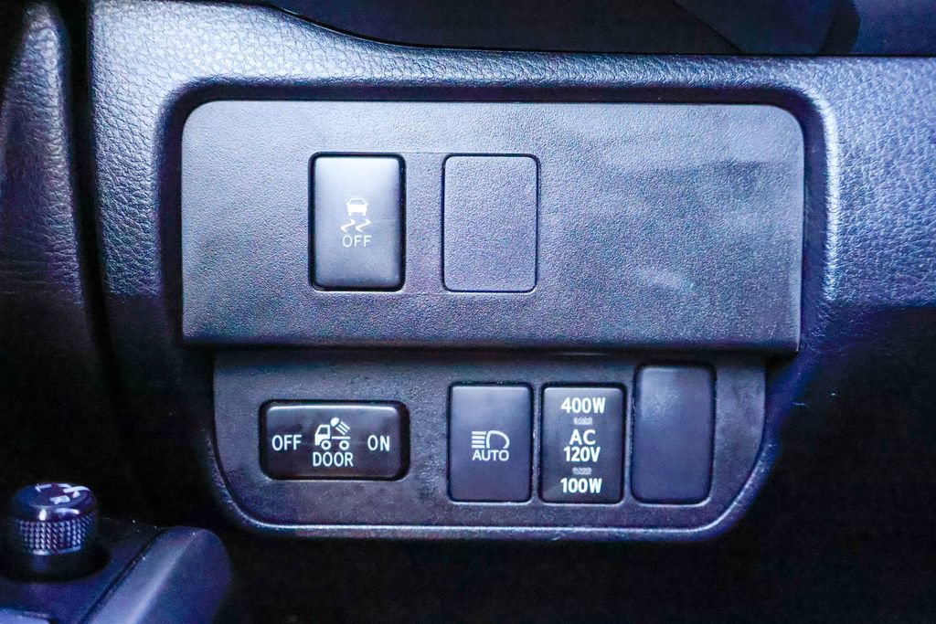 Used 2023 Toyota Tacoma TRD Sport w/ Technology Package RWD image 19