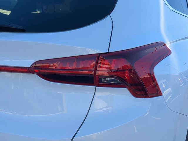 Used 2022 Hyundai Santa Fe SE image 11