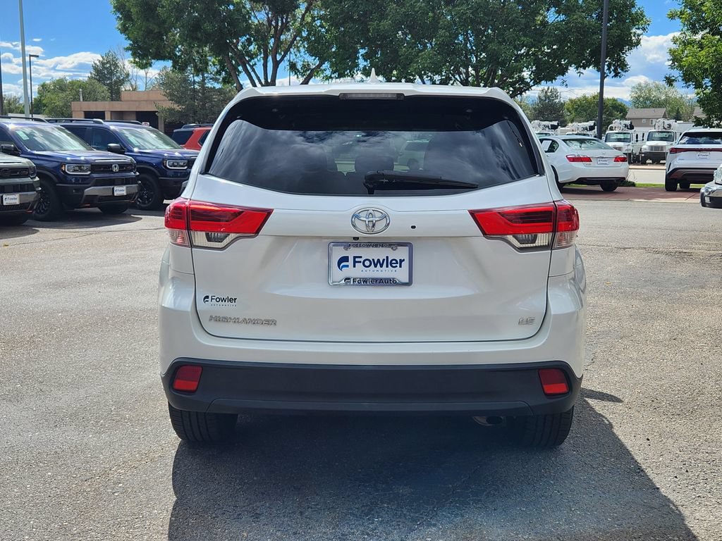 Used 2017 Toyota Highlander Plus FWD image 6