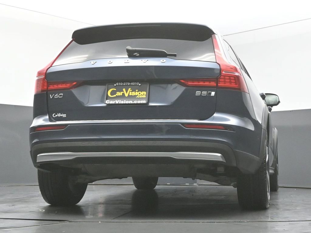 Used 2023 Volvo V60 B5 Cross Country Plus w/ Climate Package image 44