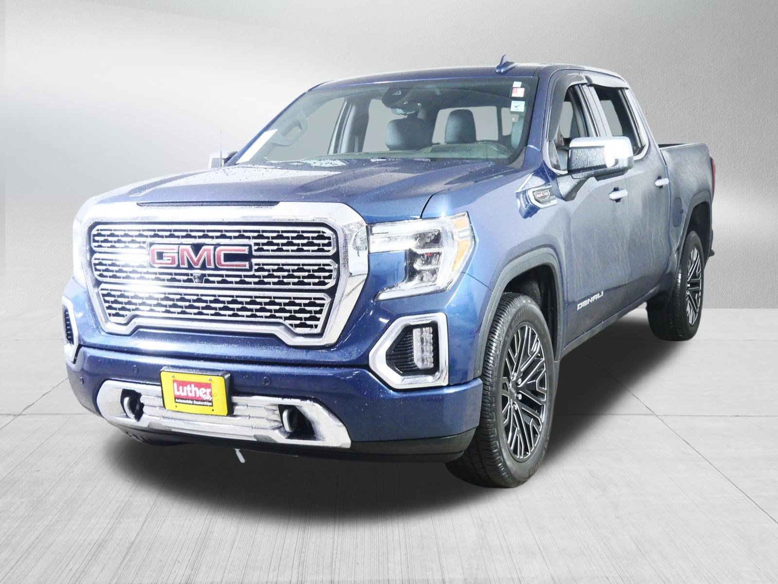 Used 2019 GMC Sierra 1500 Denali w/ Denali Ultimate Package AWD/4WD image 3