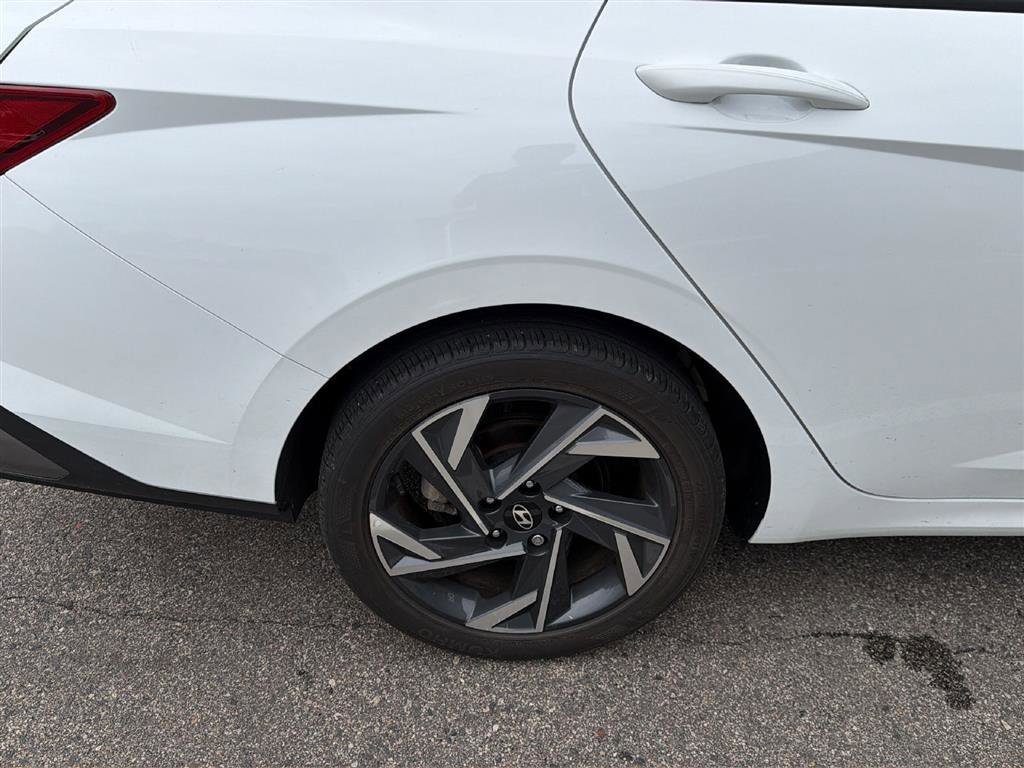 Used 2025 Hyundai Elantra Sport w/ Cargo Package FWD image 21