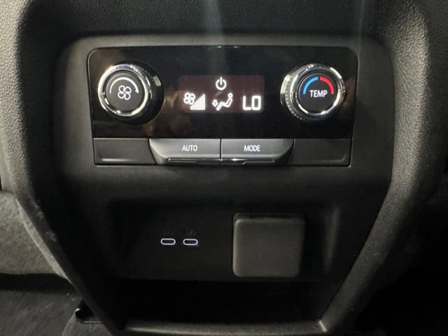 Used 2024 Chevrolet Traverse Z71 w/ LPO, Floor Liner Package AWD/4WD image 26