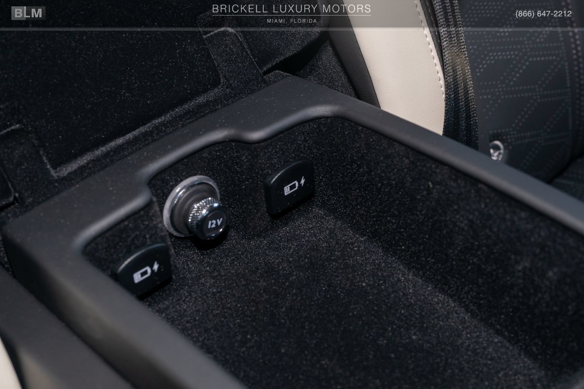 Used 2025 Bentley Flying Spur Plug-In Hybrid w/ First Edition Specification AWD/4WD image 28
