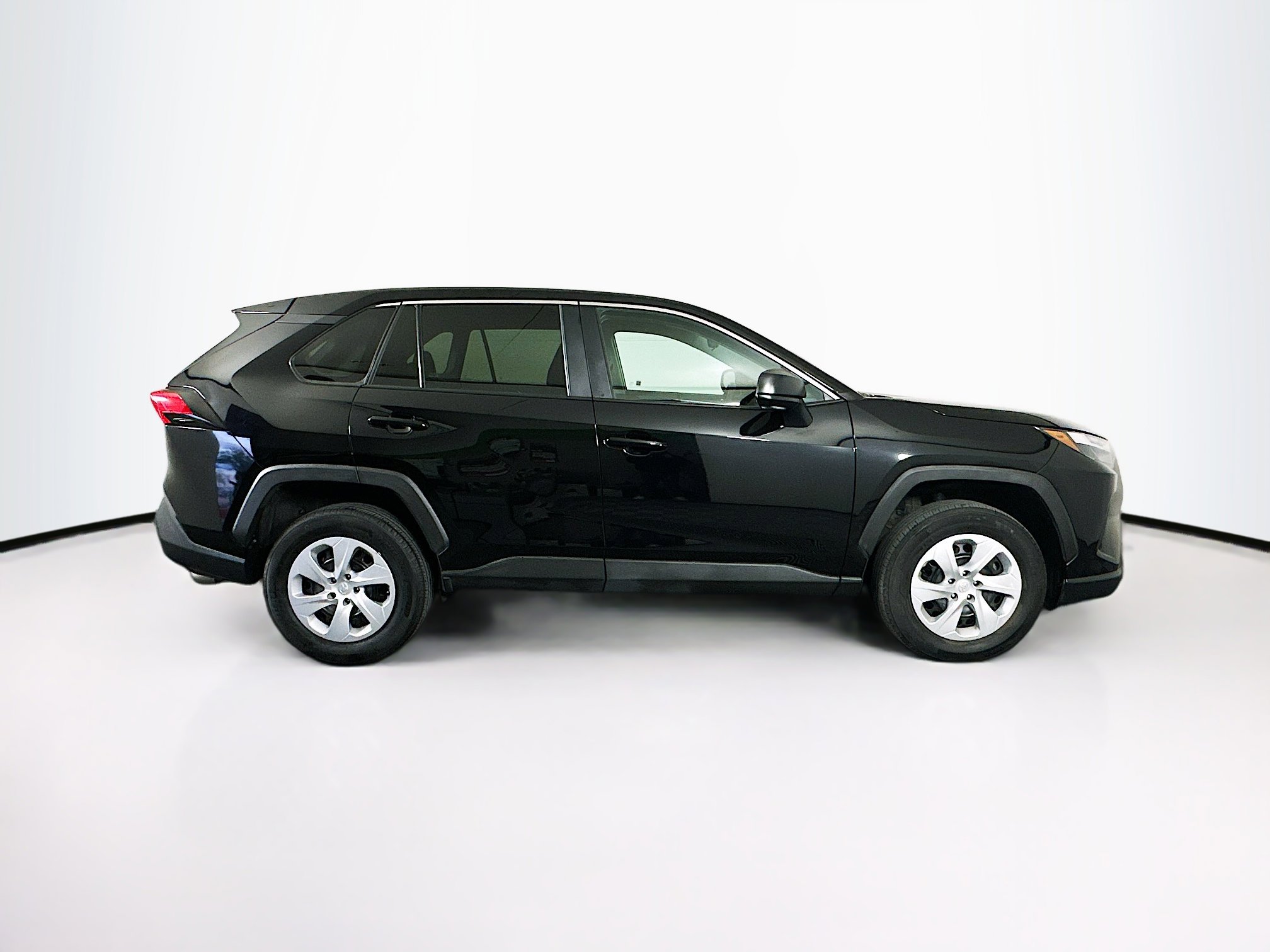 Used 2024 Toyota RAV4 LE image 10