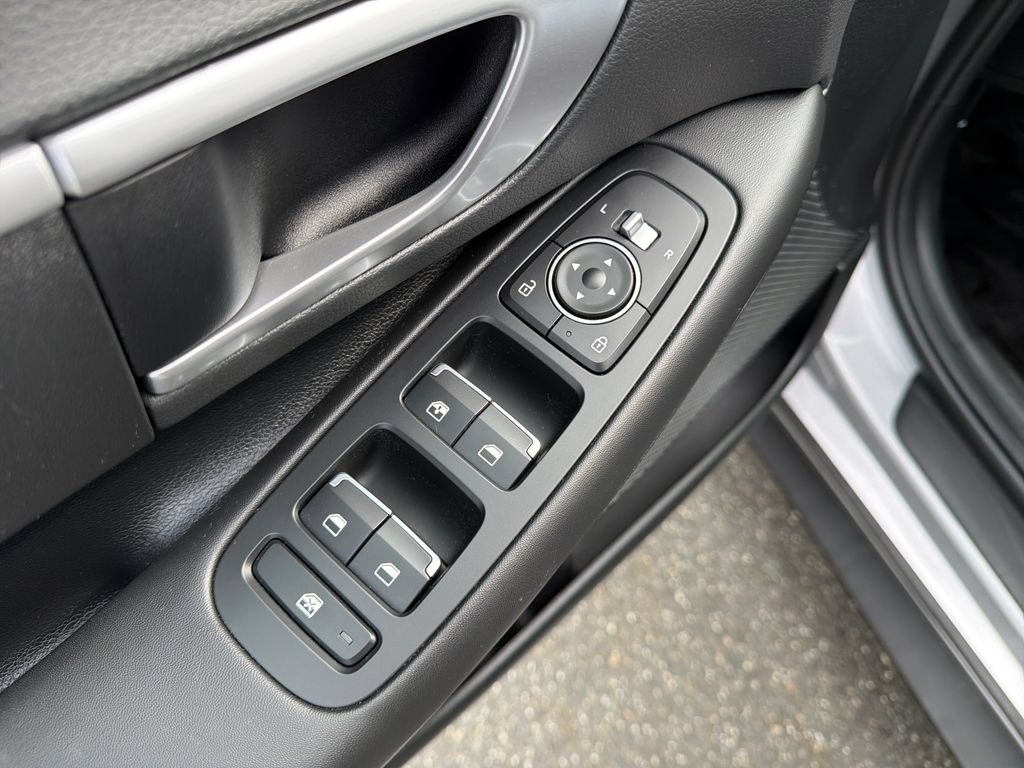 Certified 2023 Hyundai Sonata SE FWD image 11