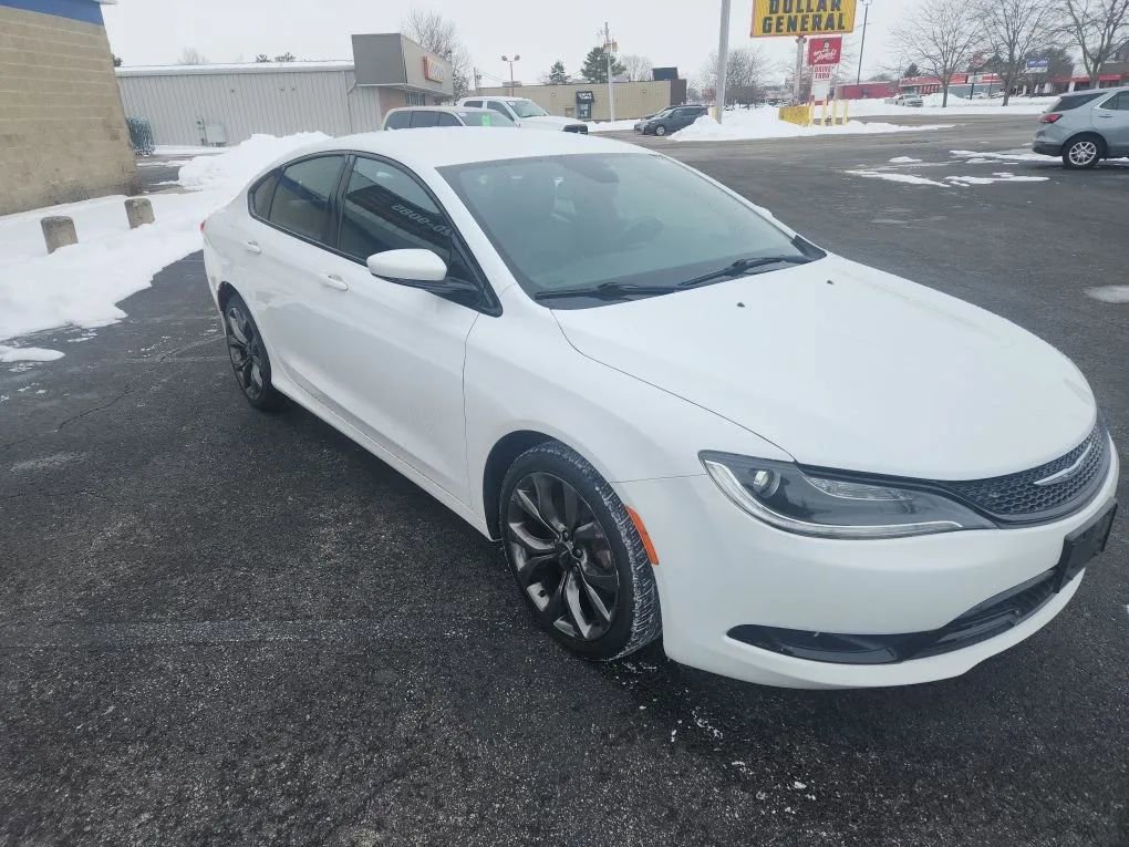 Used 2016 Chrysler 200 S w/ Navigation & Sound Group I image 3