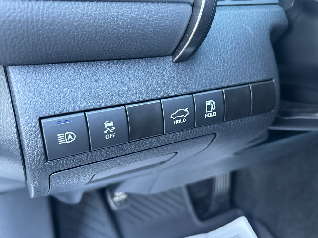 Used 2024 Toyota Camry SE w/ Convenience Package FWD image 17