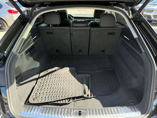 Used 2023 Audi Q8 Prestige image 38