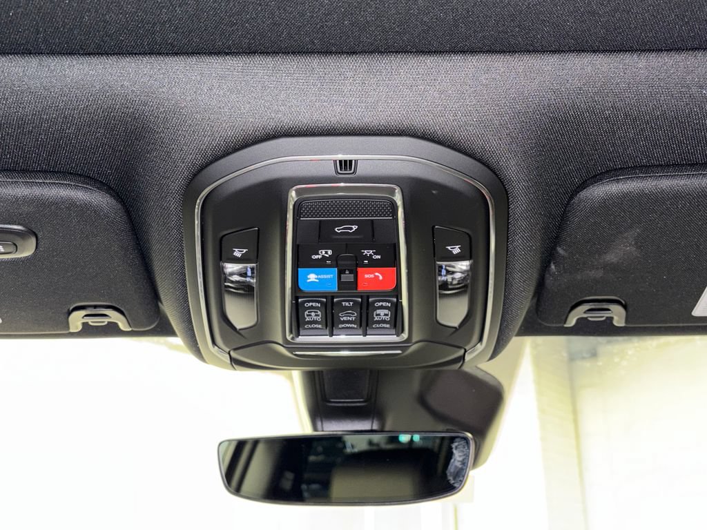 New 2026 Jeep Grand Wagoneer L 4WD image 24
