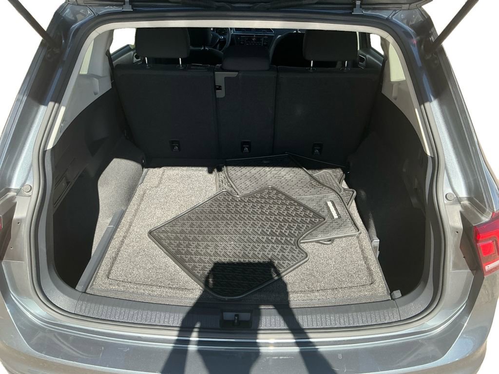 Used 2021 Volkswagen Tiguan S image 21