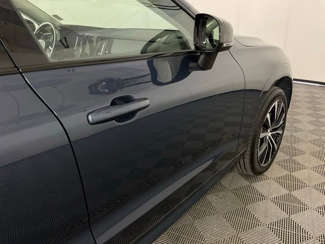 Certified 2025 Volvo XC60 B5 Plus image 7