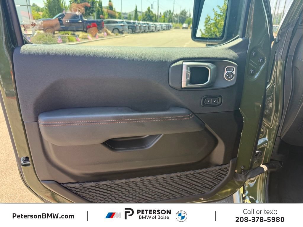 Used 2023 Jeep Gladiator Mojave w/ Cold Weather Group AWD/4WD image 14