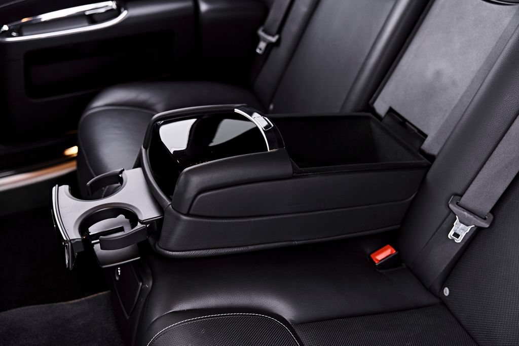 Used 2018 Rolls-Royce Ghost RWD image 61