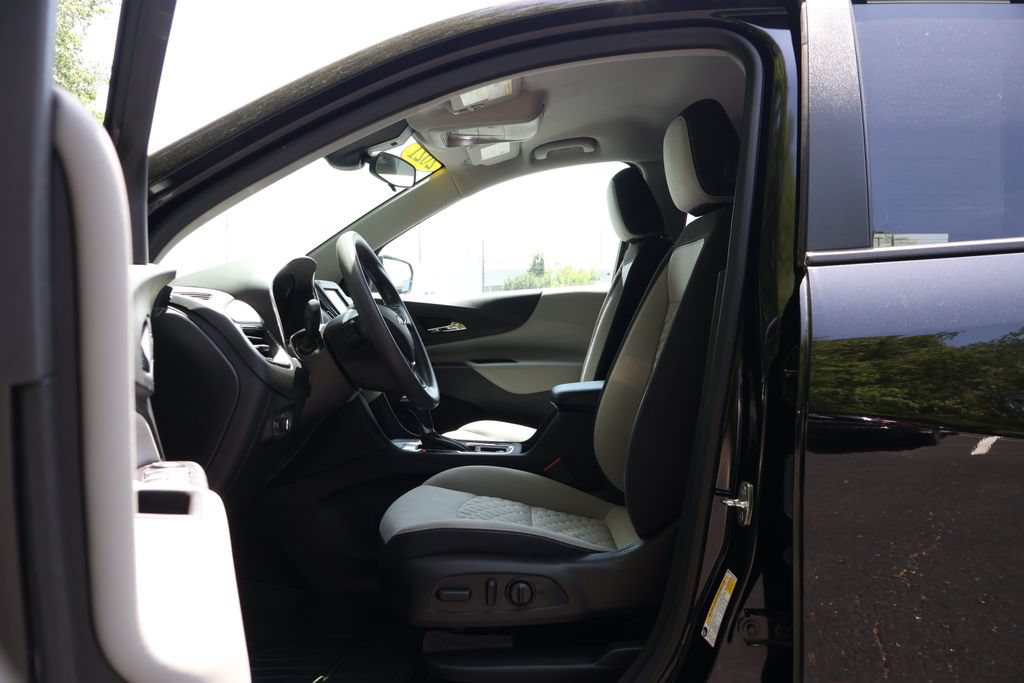 Certified 2021 Chevrolet Equinox LS w/ LS Convenience Package AWD/4WD image 31