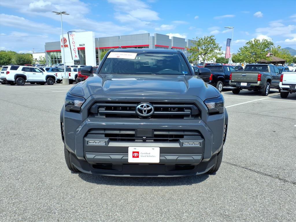 Certified 2025 Toyota 4Runner SR5 AWD/4WD image 10