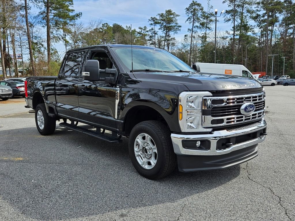 Used 2025 Ford F250 XLT image 1