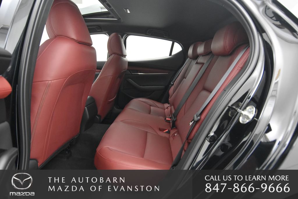 Certified 2025 MAZDA MAZDA3 Hatchback w/Premium Plus Pkg image 25