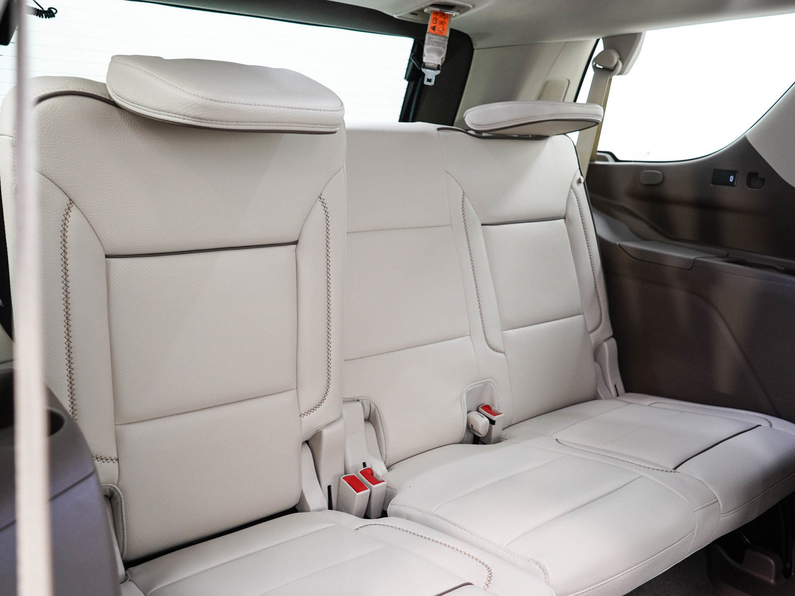 Used 2023 GMC Yukon Denali AWD/4WD image 15