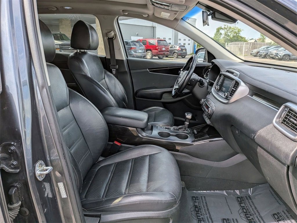 Used 2019 Kia Sorento EX image 30