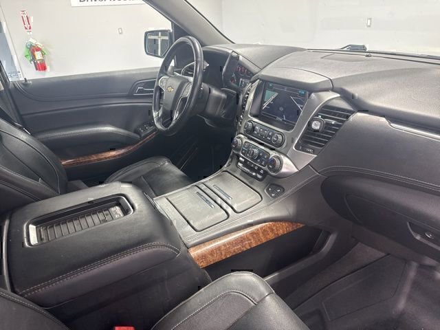 Used 2020 Chevrolet Suburban Premier RWD image 25