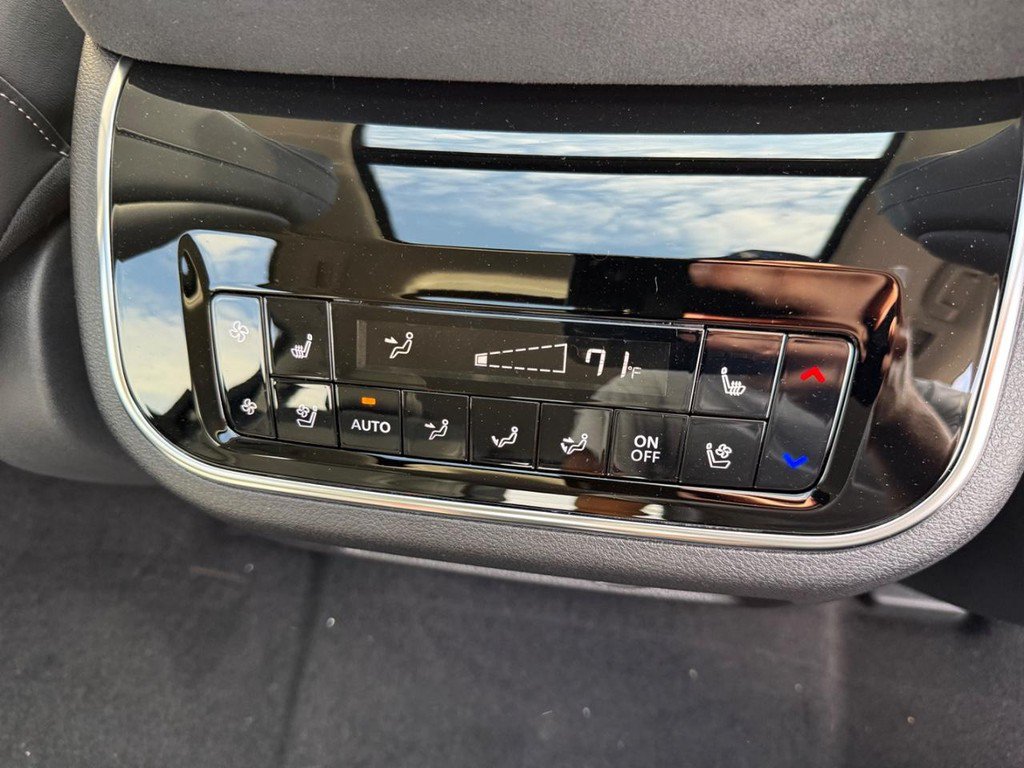 New 2027 INFINITI QX80 Luxe AWD/4WD image 6