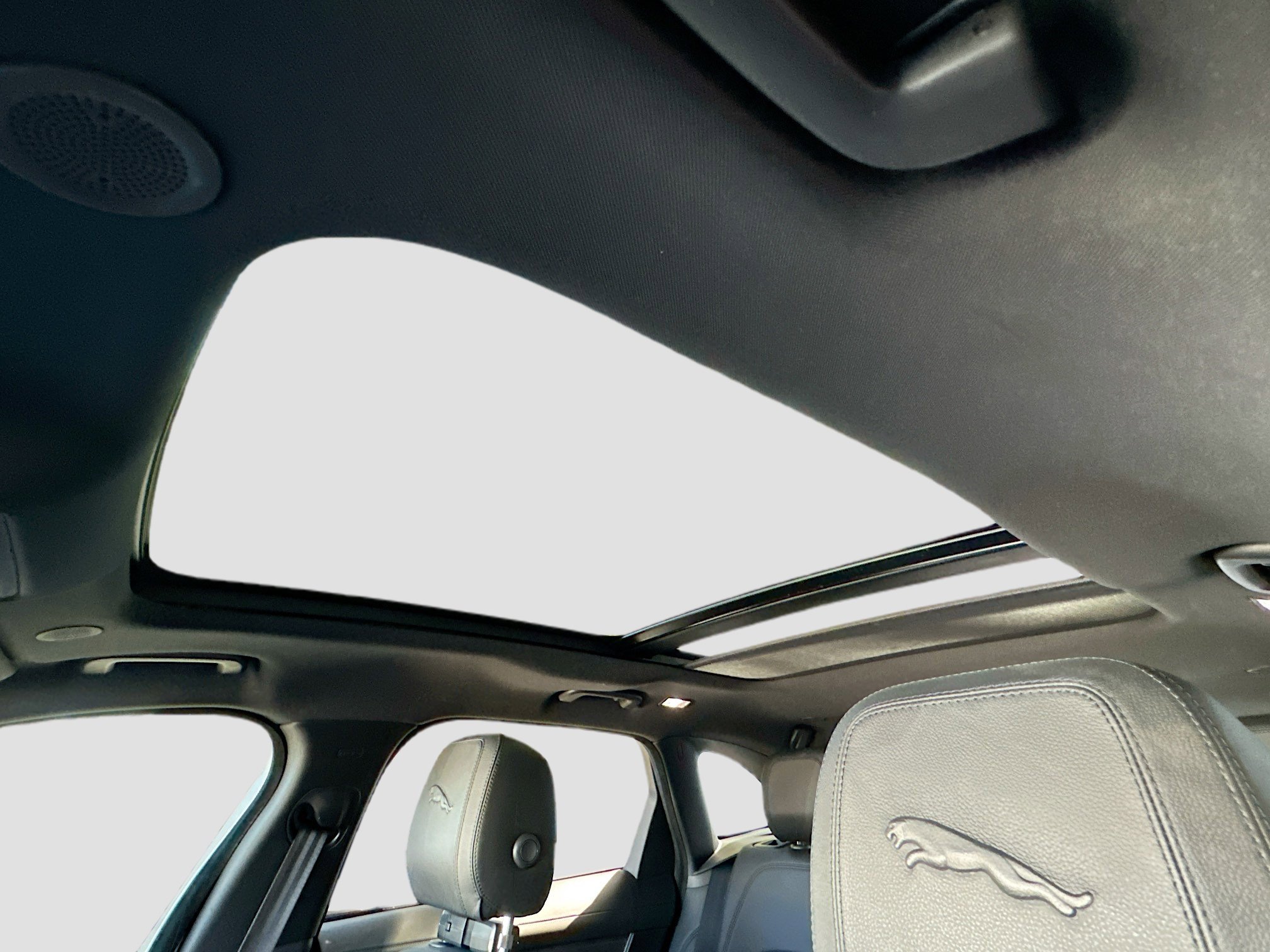 Used 2023 Jaguar F-PACE S image 23