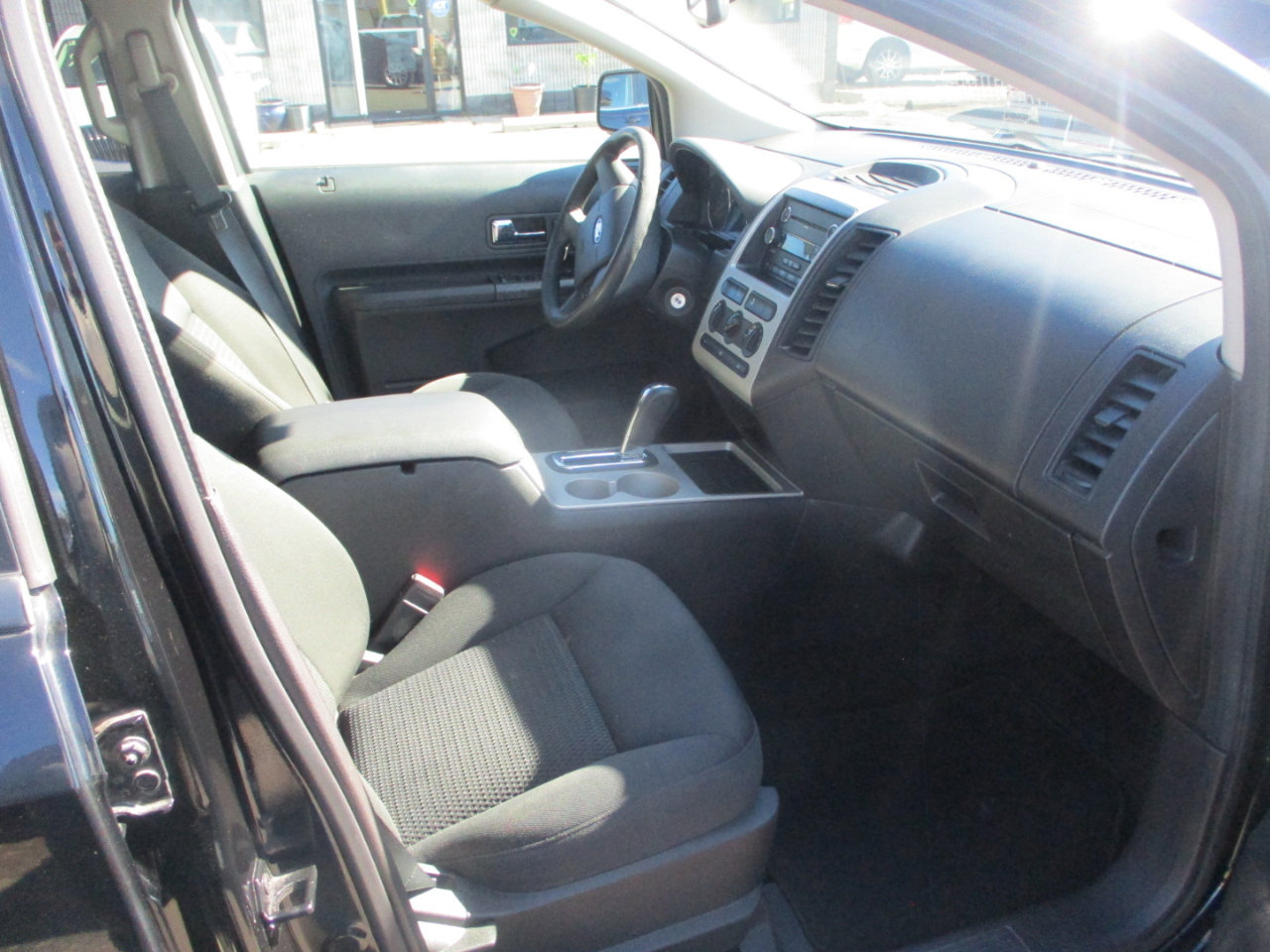 Used 2008 Ford Edge SE image 8