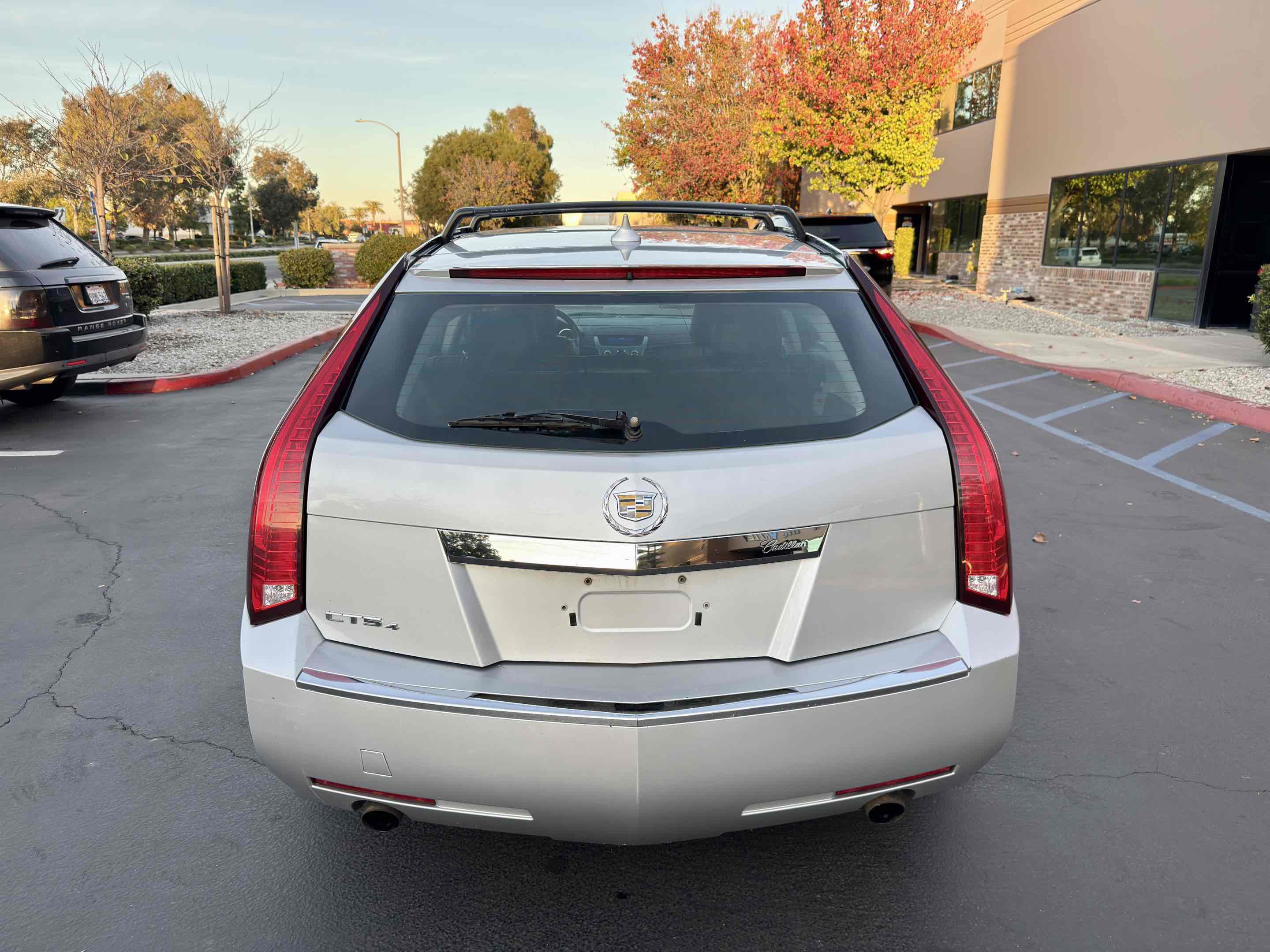 Used 2011 Cadillac CTS AWD Wagon image 10