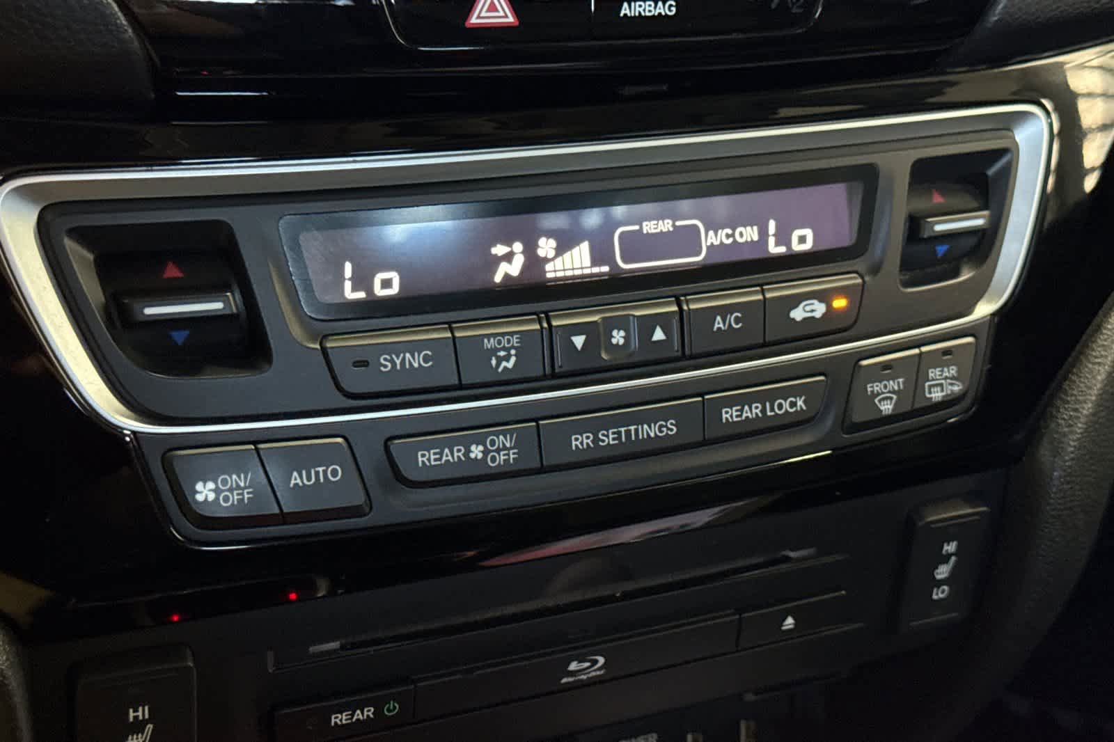 Used 2016 Honda Pilot Touring image 21