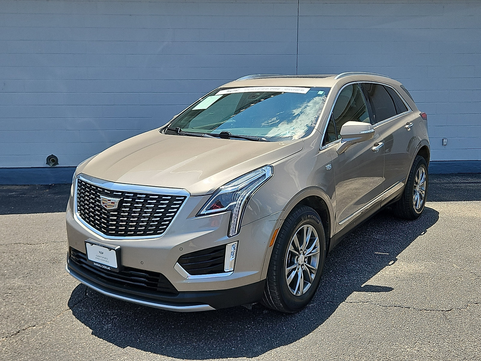 Certified 2023 Cadillac XT5 Premium Luxury w/ LPO, Floor Liner Package