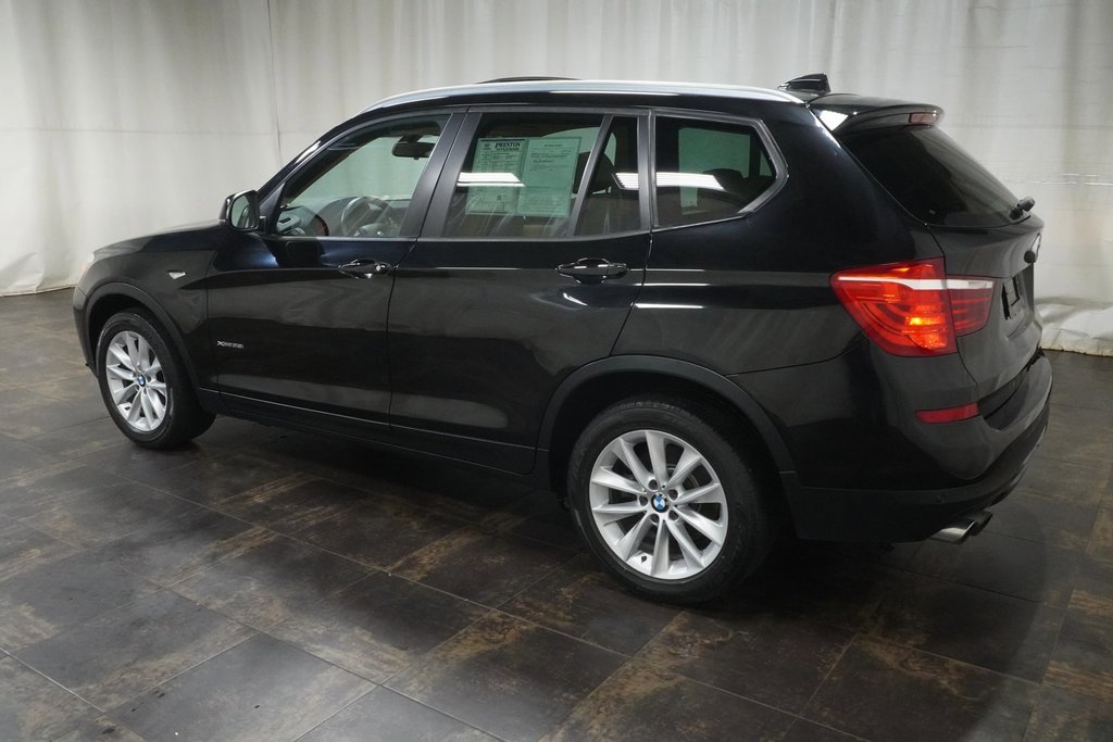 Used 2017 BMW X3 xDrive28i image 9