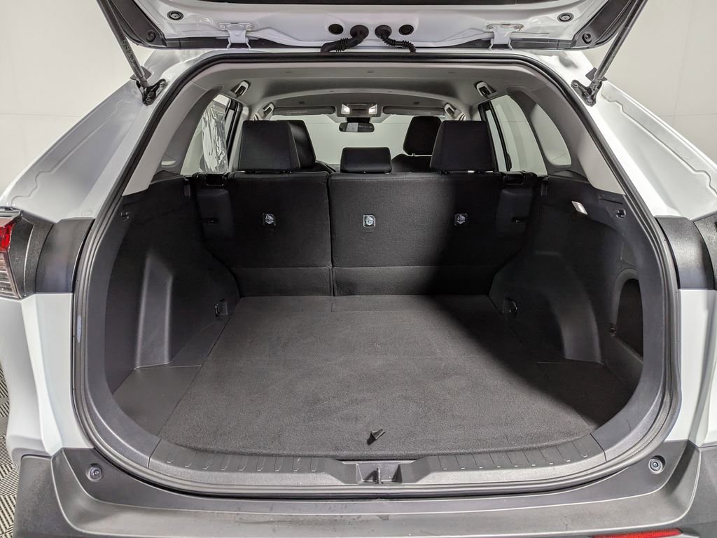 Used 2025 Toyota RAV4 LE image 41