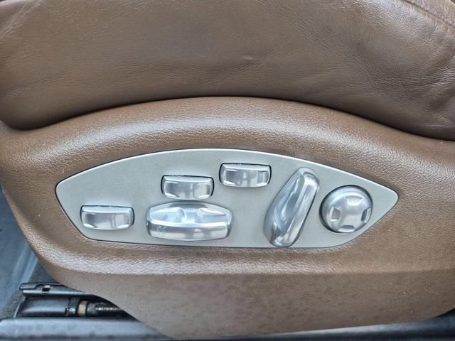 Used 2015 Porsche Macan Turbo AWD/4WD image 13