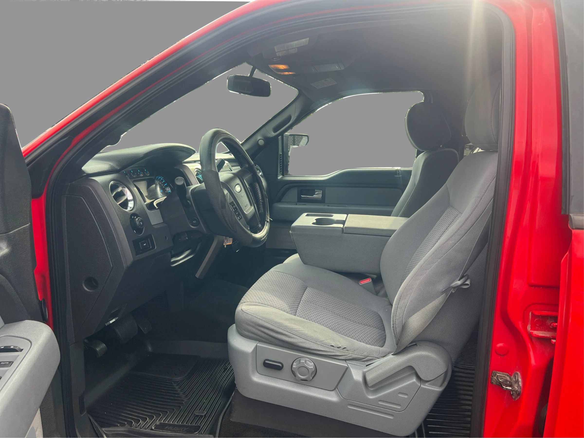 Used 2013 Ford F150 XLT w/ Luxury Equipment Group AWD/4WD image 10