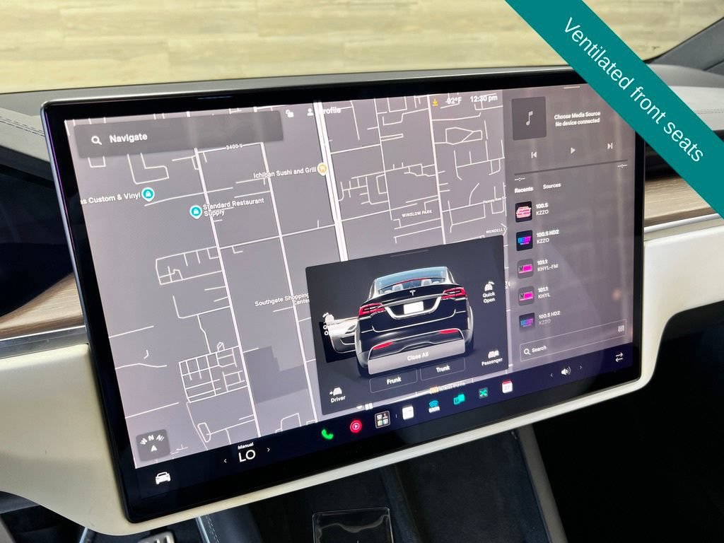 Used 2022 Tesla Model X AWD/4WD image 11