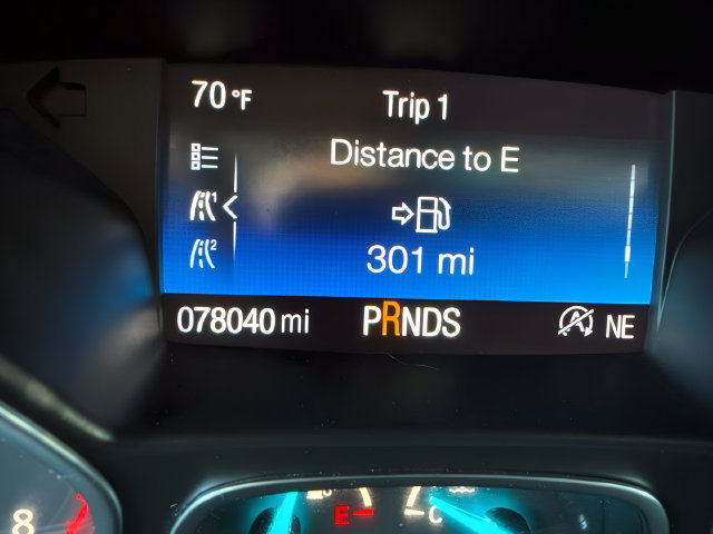 Used 2017 Ford Escape SE AWD/4WD image 25
