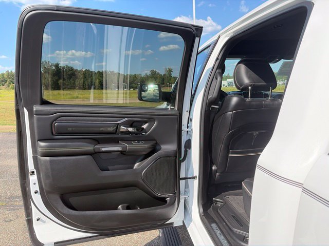 Used 2023 RAM 1500 Limited AWD/4WD image 4