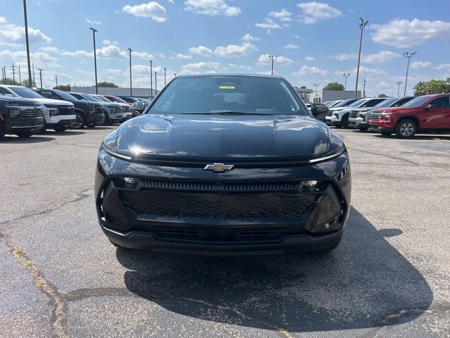 New 2026 Chevrolet Equinox EV LT image 8