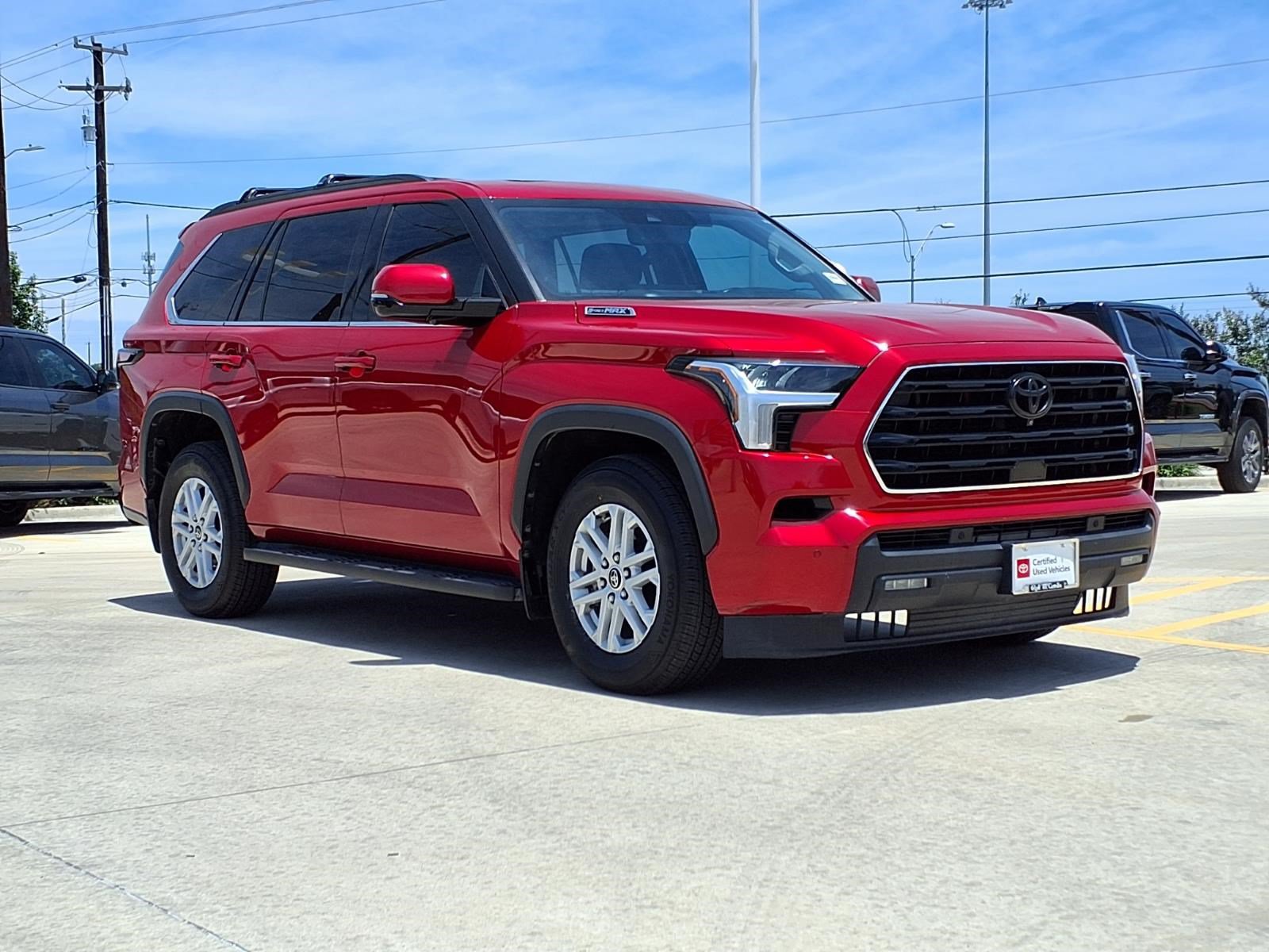 Used 2023 Toyota Sequoia SR5 w/ SR5 Premium Package RWD image 4