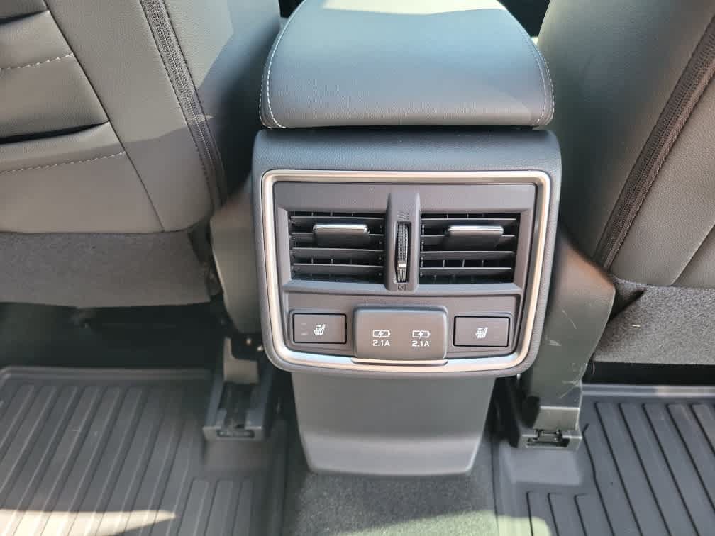 Used 2022 Subaru Forester Touring AWD/4WD image 33