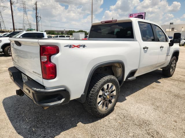 Used 2022 Chevrolet Silverado 2500 Custom w/ Custom Convenience Package AWD/4WD image 4