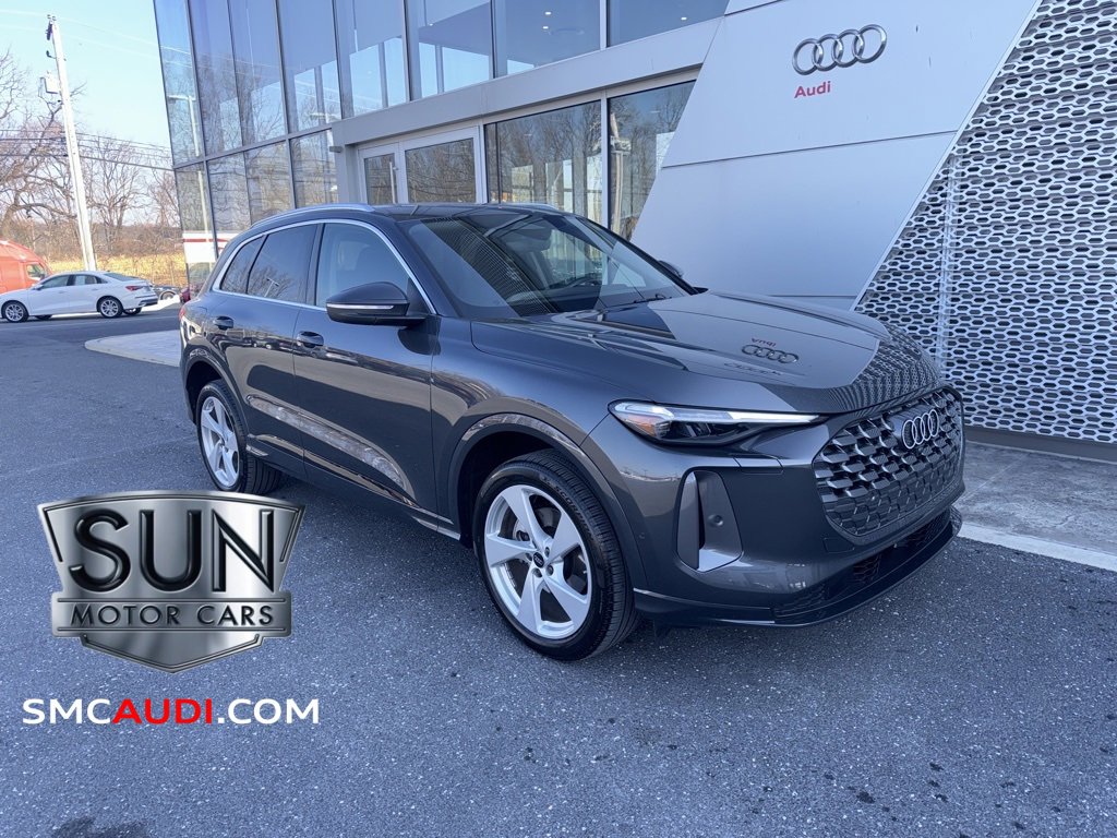 Certified 2025 Audi Q5 Premium Plus w/ Premium Plus