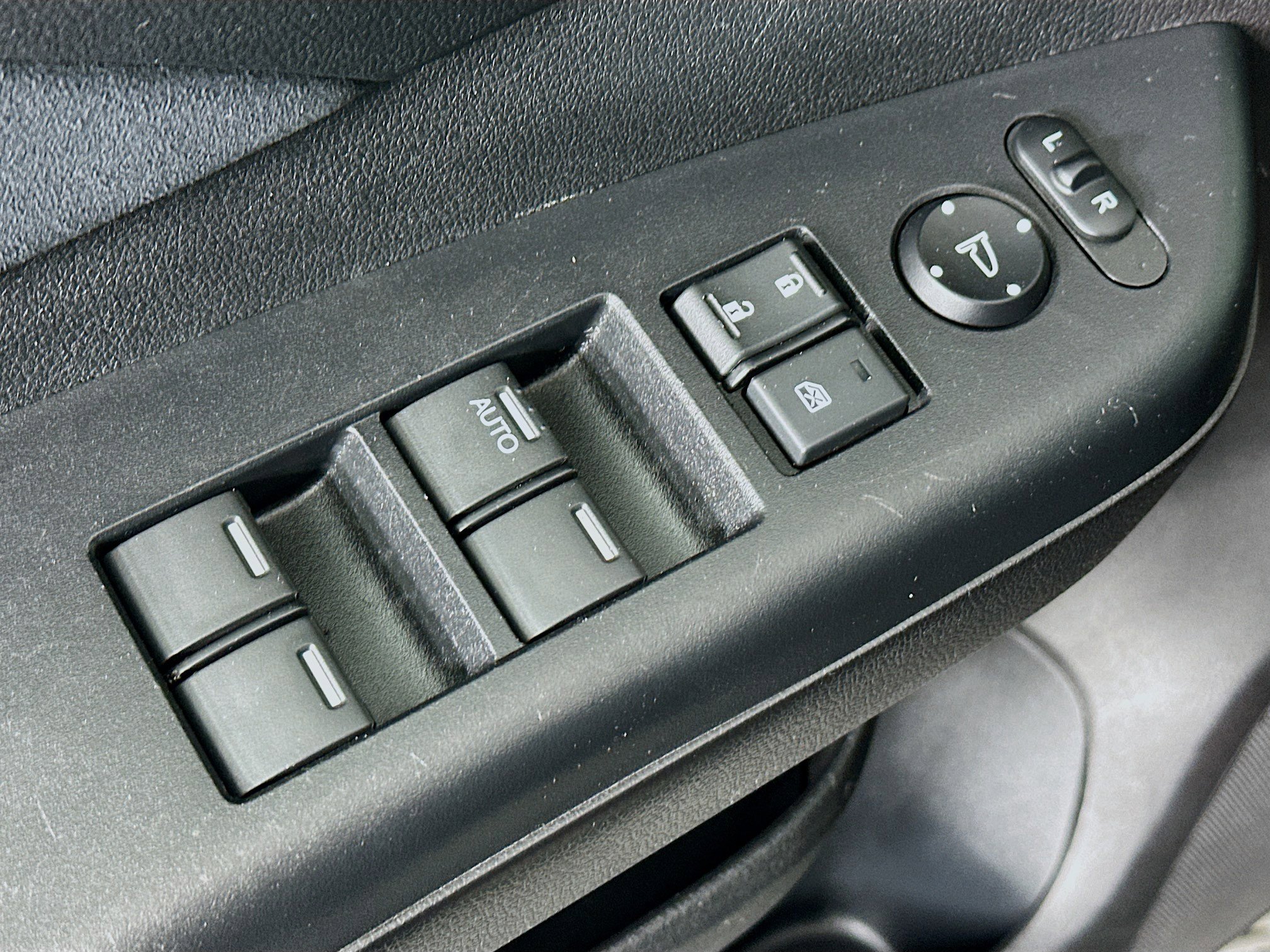 Used 2014 Honda CR-V EX image 15